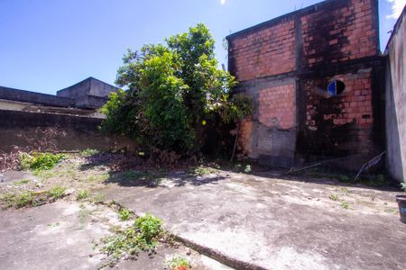 Casa para alugar com 75m², 2 quartos e 1 vagaQuintal