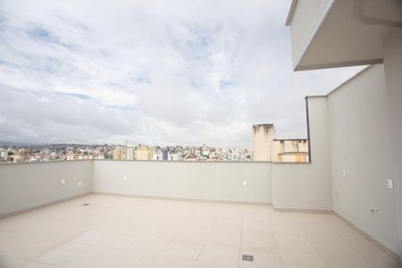 Apartamento para alugar com 150m², 3 quartos e 2 vagas Apartamento para alugar com 150m², 3 quartos e 2 vagasCobertura