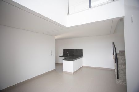 Apartamento para alugar com 150m², 3 quartos e 2 vagas Apartamento para alugar com 150m², 3 quartos e 2 vagasSala