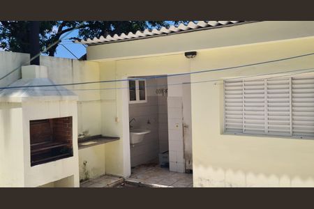 Casa à venda com 124m², 3 quartos e 2 vagasÁrea externa