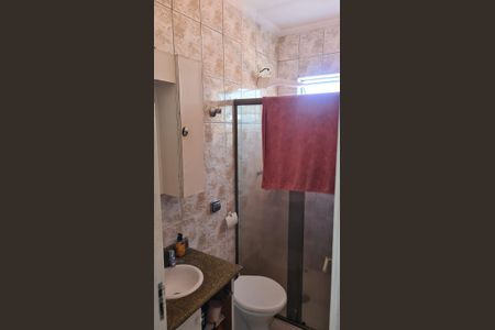 Casa à venda com 124m², 3 quartos e 2 vagasBanheiro