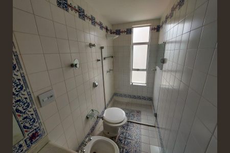 Apartamento para alugar com 219m², 4 quartos e 3 vagasbanheiro 1