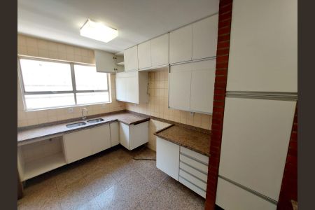 Apartamento para alugar com 219m², 4 quartos e 3 vagasCozinha