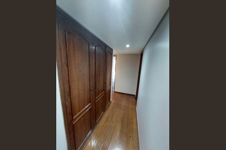 Apartamento para alugar com 219m², 4 quartos e 3 vagasrouparia