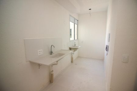 Apartamento para alugar com 45m², 2 quartos e sem vagaCozinha e Área de Serviço