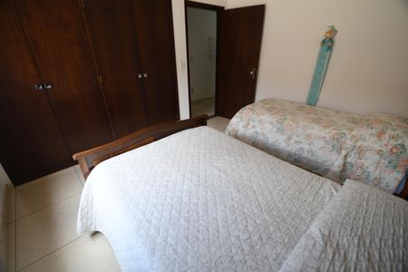 Casa à venda com 200m², 3 quartos e 3 vagasQuarto 2