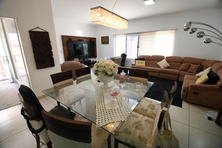 Sala de casa à venda com 3 quartos, 200m² em Jardim Santa Genebra Ii (barao Geraldo), Campinas