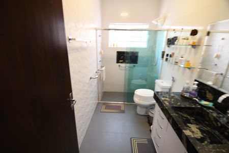 Casa à venda com 200m², 3 quartos e 3 vagasBanheiro Social