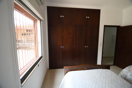 Casa à venda com 200m², 3 quartos e 3 vagasQuarto 2