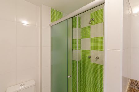 Banheiro de apartamento à venda com 2 quartos, 69m² em Indianópolis, São Paulo