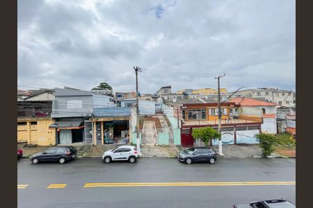 Vista de casa para alugar com 2 quartos, 65m² em Ayrosa, Osasco