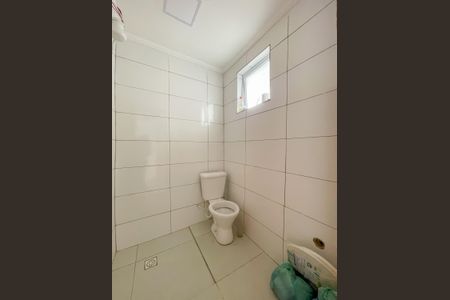 Casa para alugar com 65m², 2 quartos e sem vagaBanheiro