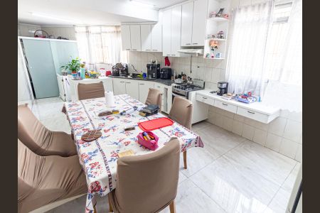 Casa à venda com 136m², 3 quartos e 3 vagasCozinha