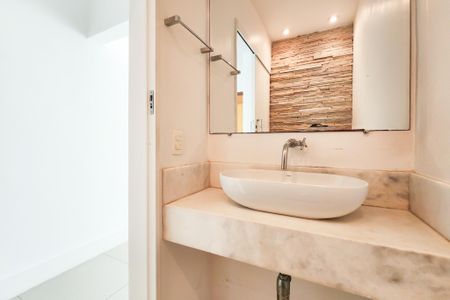 Apartamento para alugar com 160m², 3 quartos e 2 vagasLavabo 