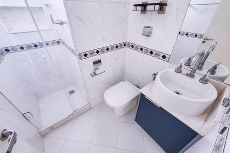 Apartamento para alugar com 160m², 3 quartos e 2 vagasBanheiro 