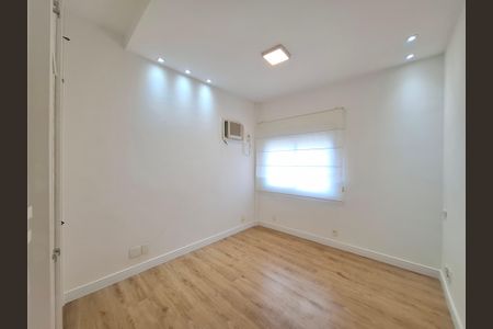 Quarto 1 de apartamento para alugar com 3 quartos, 160m² em Flamengo, Rio de Janeiro