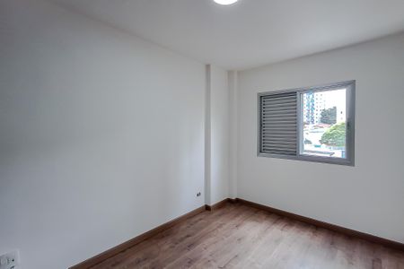 Apartamento à venda com 77m², 3 quartos e 1 vagaQuarto 2