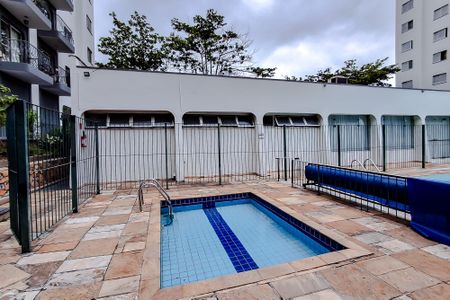 Apartamento à venda com 77m², 3 quartos e 1 vagaÁrea comum - Piscina