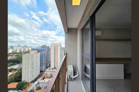 Studio para alugar com 25m², 1 quarto e sem vaga Studio para alugar com 25m², 1 quarto e sem vagaVaranda