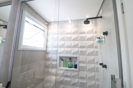 Banheiro da suíte 1 de casa de condomínio à venda com 4 quartos, 200m² em Interlagos, São Paulo