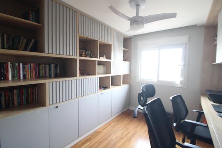 Casa de condomínio à venda com 200m², 4 quartos e 3 vagasQuarto 1