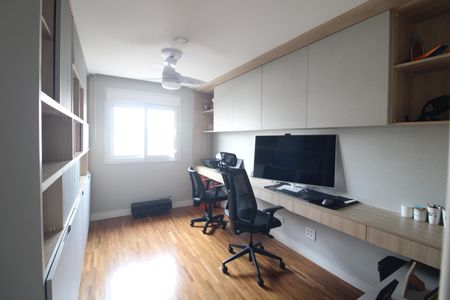 Casa de condomínio à venda com 200m², 4 quartos e 3 vagasQuarto 1