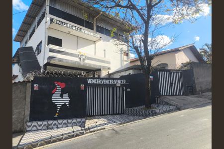 Casa para alugar com 170m², 3 quartos e 4 vagasFachada