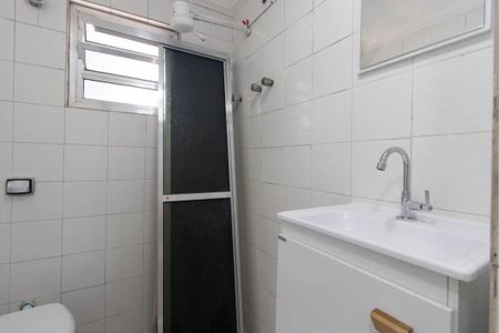 Banheiro de casa para alugar com 1 quarto, 45m² em Vila Medeiros, São Paulo