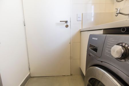 Apartamento à venda com 94m², 3 quartos e 1 vagaÁrea de Serviço