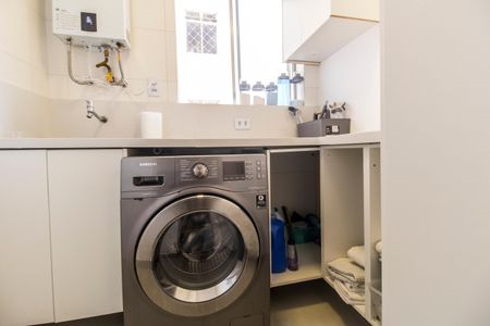 Apartamento à venda com 94m², 3 quartos e 1 vagaÁrea de Serviço