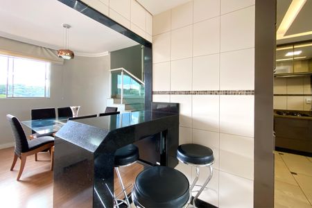 Apartamento à venda com 200m², 4 quartos e 2 vagasCopa