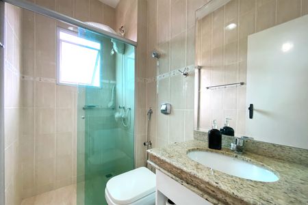 Apartamento à venda com 200m², 4 quartos e 2 vagasBanheiro da Suíte 2