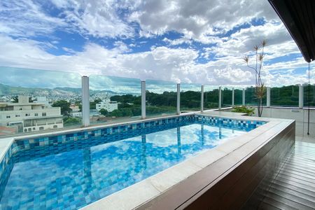 Apartamento à venda com 200m², 4 quartos e 2 vagasPiscina