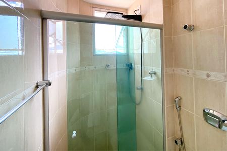 Apartamento à venda com 200m², 4 quartos e 2 vagasBanheiro da Suíte 1