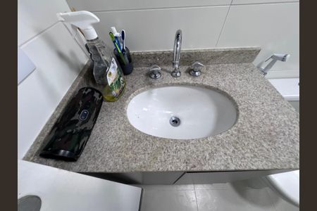 Apartamento à venda com 154m², 3 quartos e 2 vagas Apartamento à venda com 154m², 3 quartos e 2 vagasSuite 1 - Banheiro
