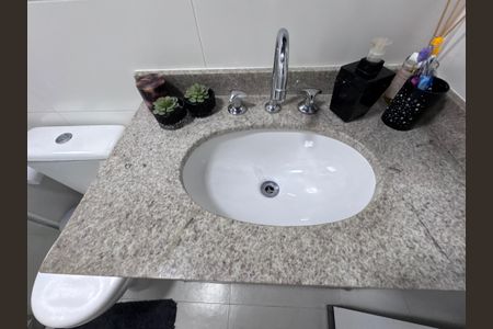 Apartamento à venda com 154m², 3 quartos e 2 vagas Apartamento à venda com 154m², 3 quartos e 2 vagasSuite 2 - Banheiro