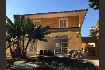 Casa à venda com 350m², 4 quartos e 4 vagasFoto 01