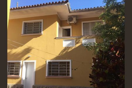 Casa à venda com 350m², 4 quartos e 4 vagasFoto 03