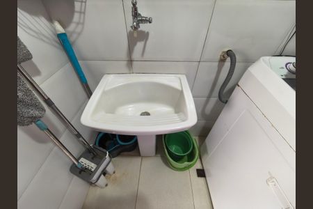 Casa de condomínio à venda com 250m², 3 quartos e 1 vagaLavanderia