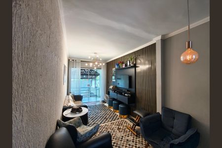 Sala de casa de condomínio à venda com 3 quartos, 250m² em Taquara, Rio de Janeiro