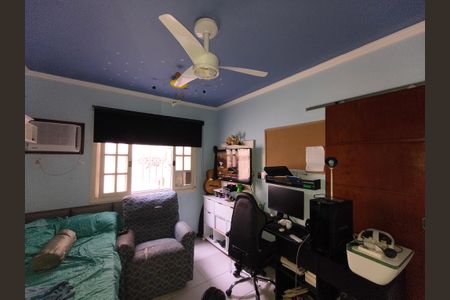 Casa de condomínio à venda com 250m², 3 quartos e 1 vagaQuarto 3