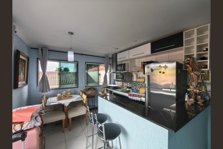 Casa de condomínio à venda com 250m², 3 quartos e 1 vagaExtensão Cozinha / Quarto / Sala