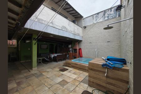 Casa de condomínio à venda com 250m², 3 quartos e 1 vagaQuintal / Piscina / Churrasqueira