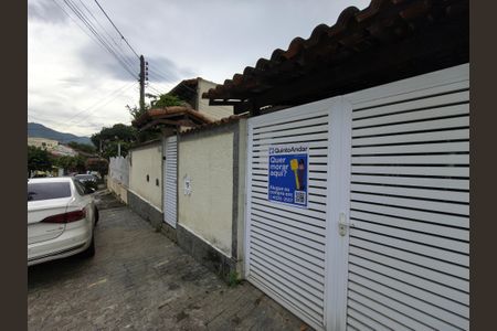 Casa de condomínio à venda com 250m², 3 quartos e 1 vagaFachada