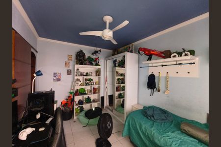 Casa de condomínio à venda com 250m², 3 quartos e 1 vagaQuarto 3