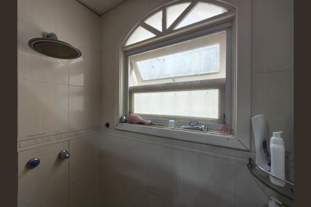 Casa de condomínio à venda com 250m², 3 quartos e 1 vagaBanheiro Suite 1