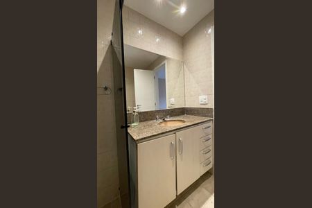 Apartamento à venda com 91m², 2 quartos e 1 vagaBanheiro da Suíte