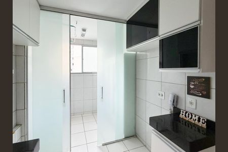 Apartamento para alugar com 65m², 3 quartos e 2 vagasCozinha