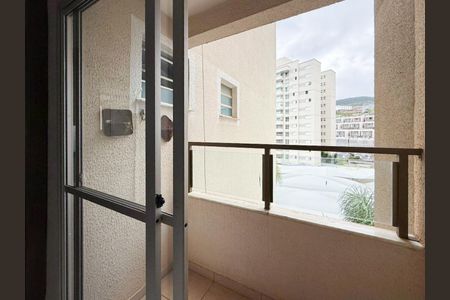 Apartamento para alugar com 65m², 3 quartos e 2 vagasVaranda