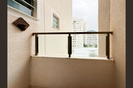 Apartamento para alugar com 65m², 3 quartos e 2 vagasVaranda